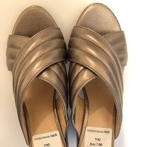 VINCE CAMUTO - Pewter Mules - NWT